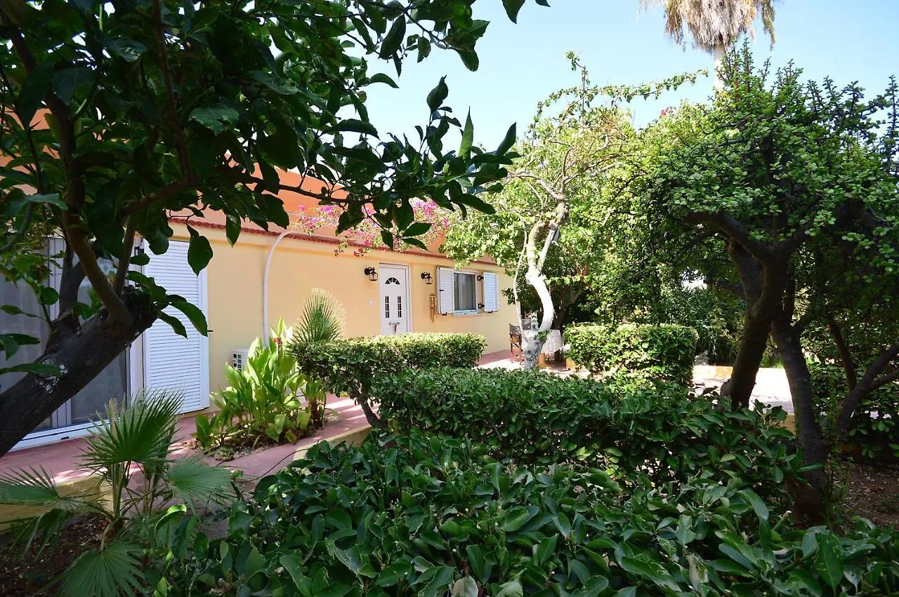 Lush Holiday Home Kathiana Greece